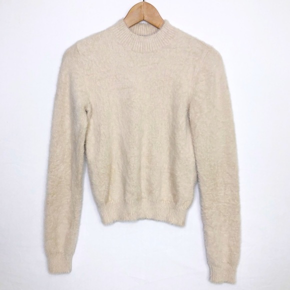 Carbon38 cream crewneck, eyelash pullover sweater - Picture 9 of 9